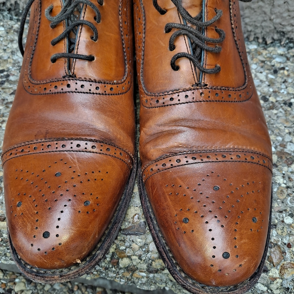 Charles Tyrwhitt Shoes, size 9. Brown in color. - Picture 7 of 14